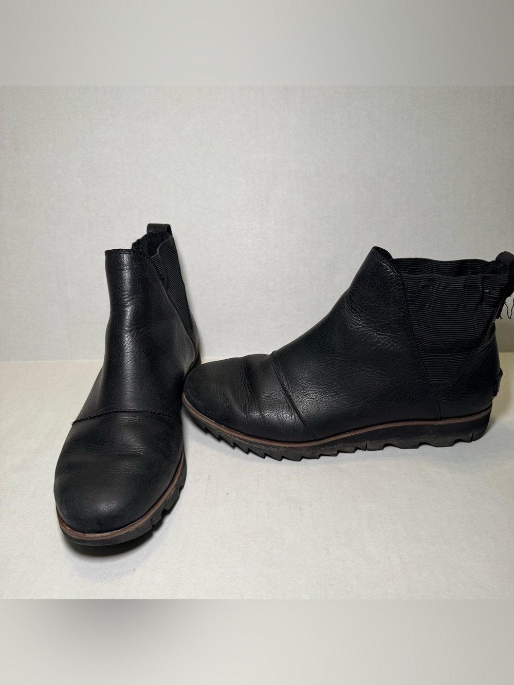 SOREL Harlow Black Leather Chelsea Ankle Boots Women’s 7.5